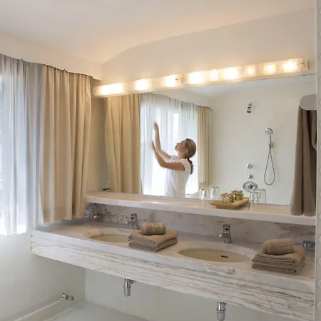 Linde Hotel 4*